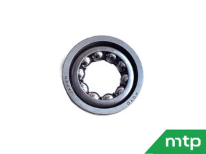 Roller bearing above Kubota B6000