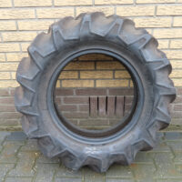 Tractor tire 9.5-18 used
