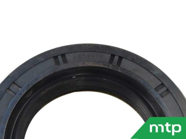 Rear axle seal Kubota - imitation - Image 3
