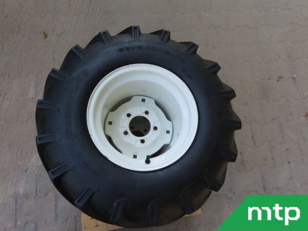 Set of industrial tires with rims - Image 6