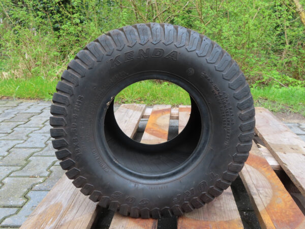 Lawn tire 18x8.50-8 used