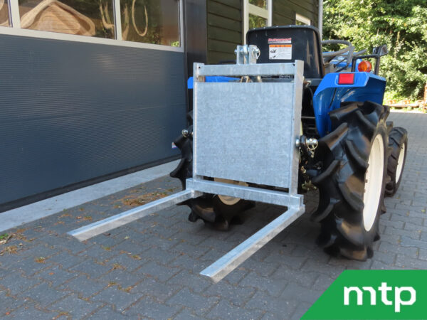 Pallet fork mini tractor
