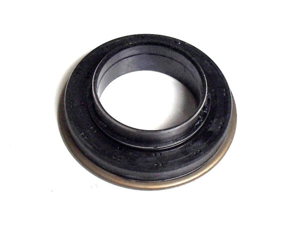 Rear axle seal Iseki Landleader TA - Image 2