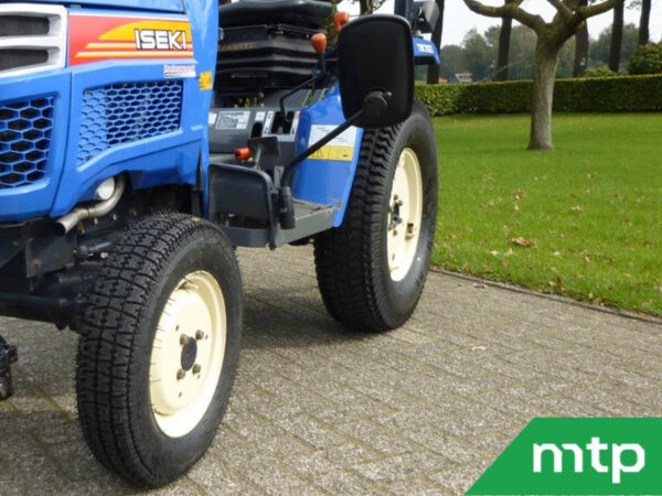 Set of lawn tires with rim - Image 3