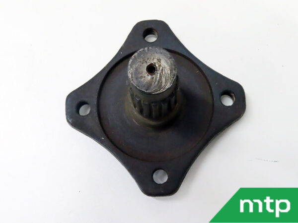 Outgoing 4WD axle with mounting flange Iseki TU - Image 2