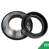 Front axle seal vertical Iseki Sial Hunter /Landhope TU/TM