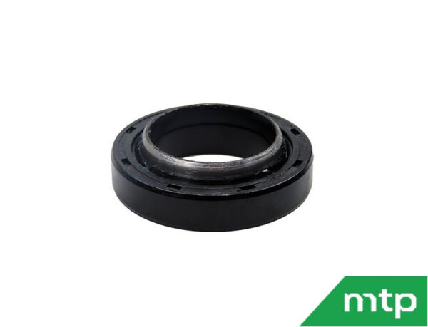 Front axle seal vertical Kubota L1