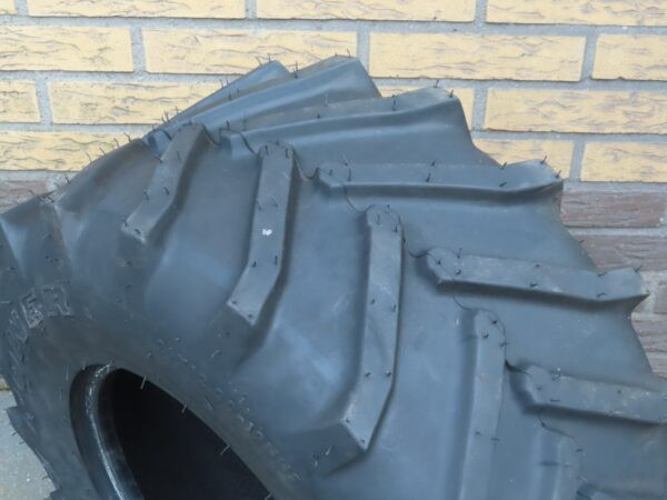 Tractor tire 26 x 12.00-12 used - Image 3