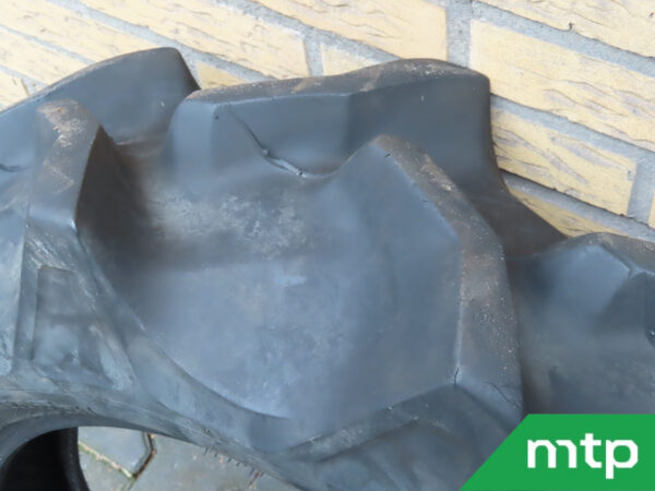 Industrial tire 18x8.5-10 used - Image 3