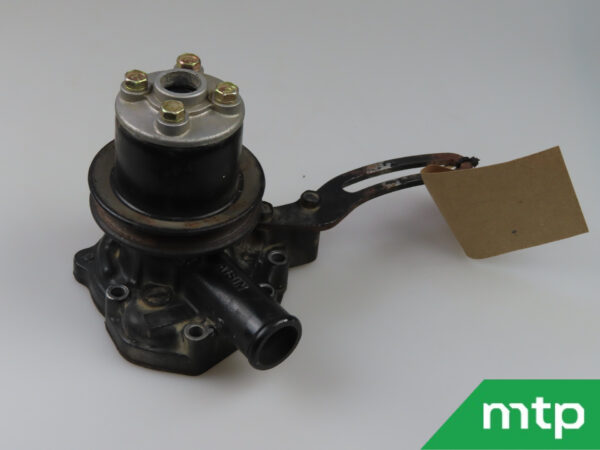 Water pump Shibaura SX24 used - Image 2