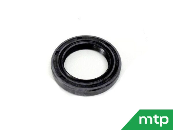 Front axle seal horizontal Kubota B / Bulltra