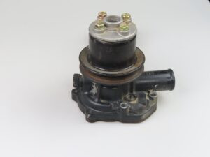 Water pump Shibaura SX24 used
